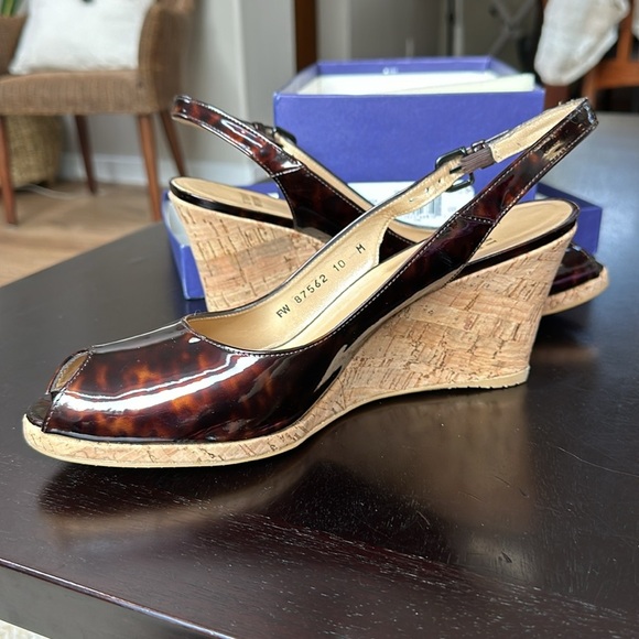 Stuart Weitzman Brown Wedges - Picture 1 of 12